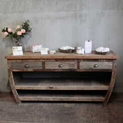 upcycled wood centrepiece table