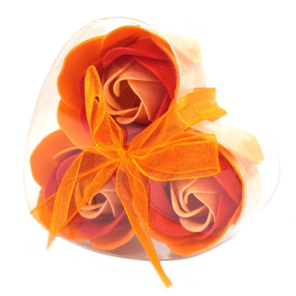 3 rose heart-shaped box - peach