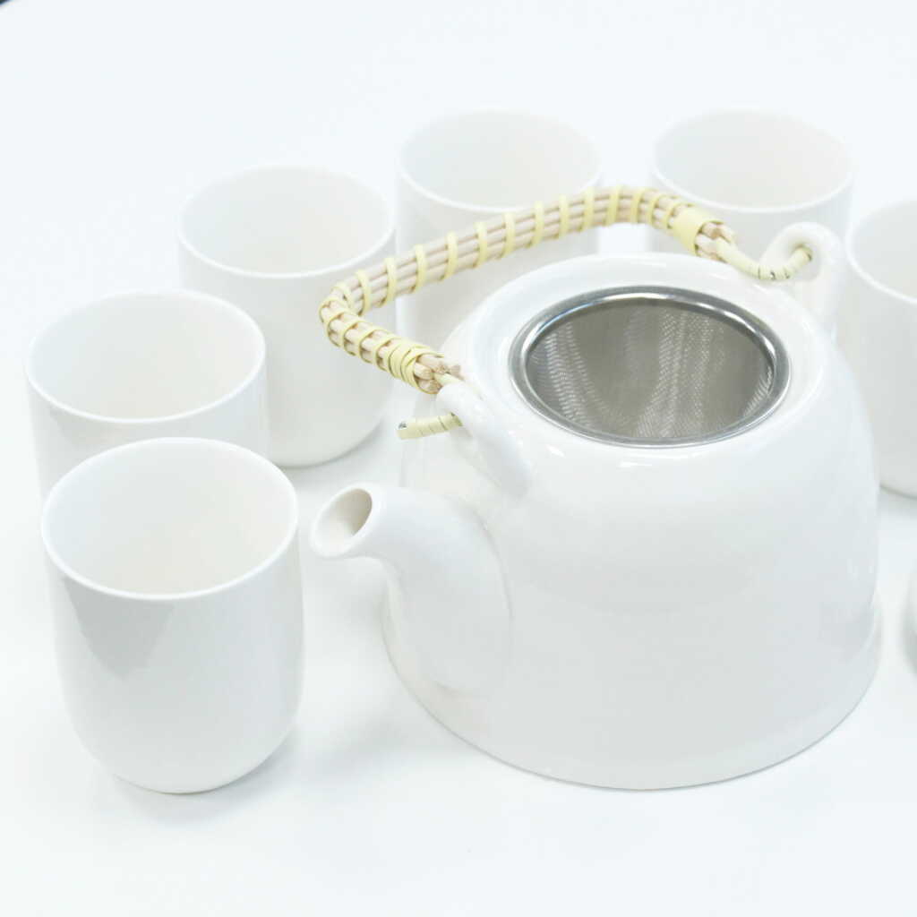Classic white Teapot set with cups