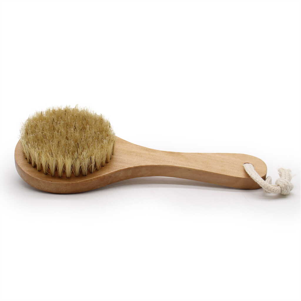 a short handle body scrub brush