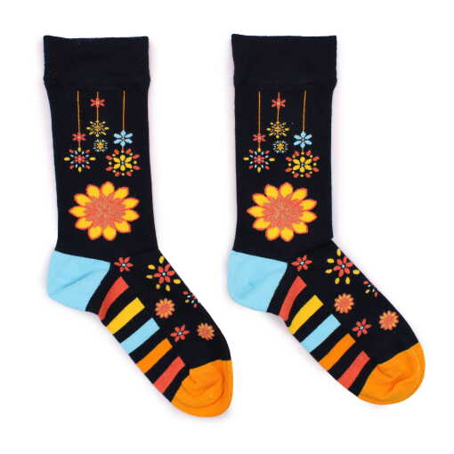 a pair of mandala flowers hop hare bamboo socks