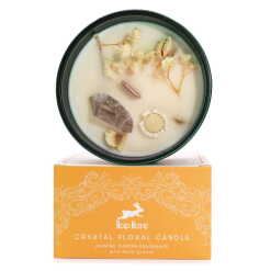 Hop Hare candle with crystals, dry flowers and yellow packaging