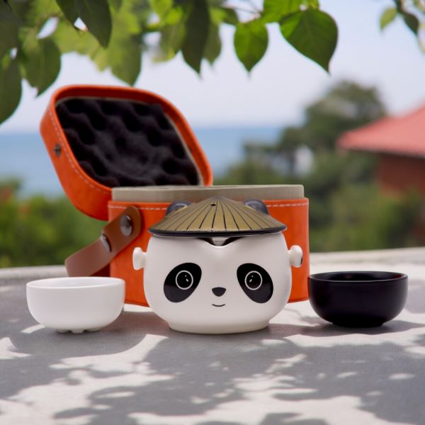 a kung fu panda style teapot set