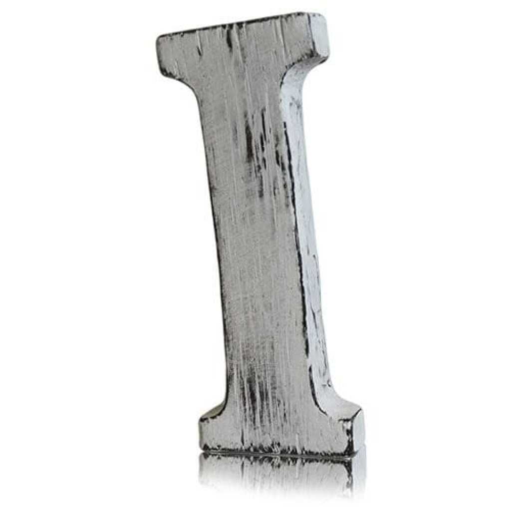 I as a white shabby chic letter