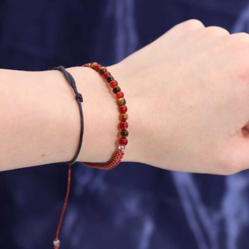 a zodiac gemstone bracelet - leo