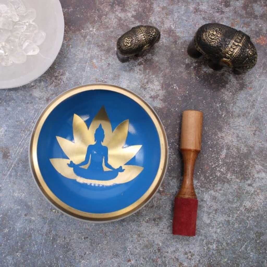 Yoga Moves Large Singing Bowl Set in white and blue